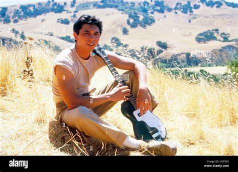 LA BAMBA Lou Diamond Phillips As Ritchie Valens 1987 Columbia