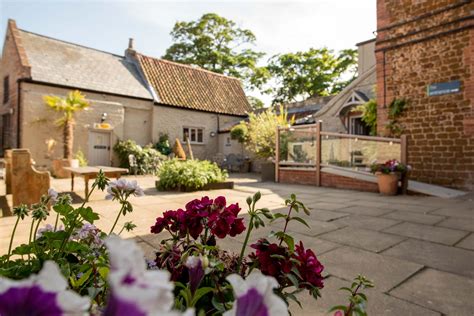 Courtyard Rooms - The Lodge Old Hunstanton Norfolk