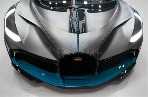 Bugatti Divo Nuevo Coche Deportivo 2020 De Motor Intermedio Dubai