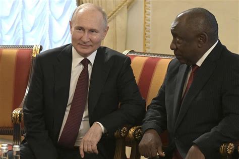 South Africa S Ramaphosa Tells Putin War Must End War In Ukraine