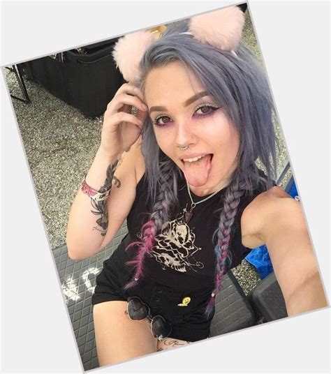 9 Hot Sexy Billie Dawn Ingle Bikini Pics