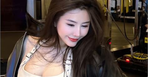 Ngắm bộ ảnh cưỡi ngựa cực chữa lành của hot girl Việt danh tính gái xinh không phải dạng vừa