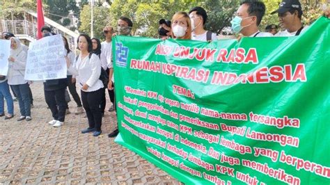 Kpk Diminta Tetapkan Tersangka Kasus Dugaan Korupsi Di Lamongan