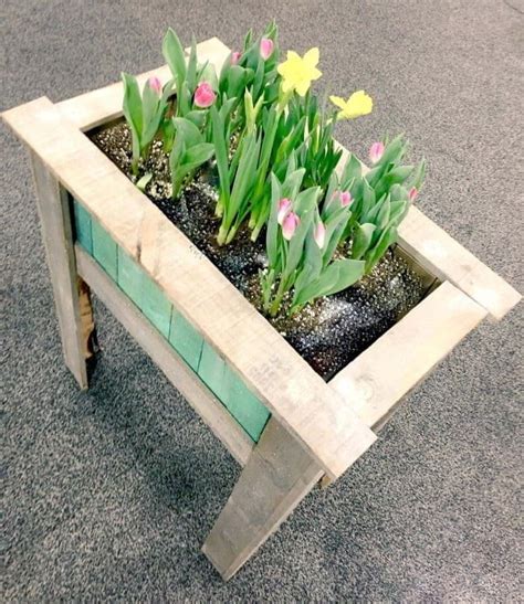 53 Easy & Creative DIY Planter Box Ideas for Your Home and Garden