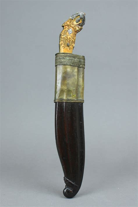 18 C Large And Heavy Piha Kahetta Knife Sri Lanka Oriental Arms