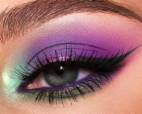 Purple And Green Eyeshadow Purple Eye Makeup Eyeshadow Makeup