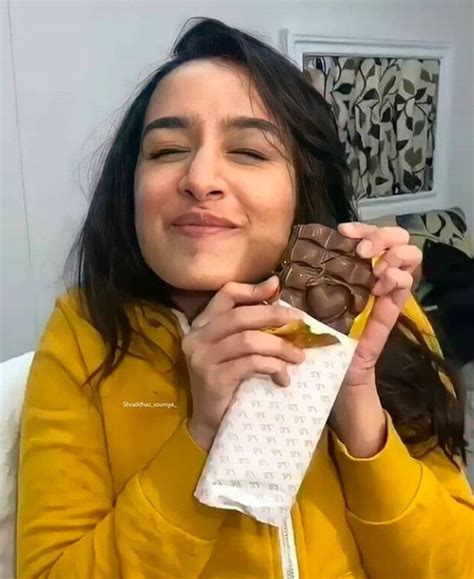 Pin by Yəw BəFıʞarıı on Mʌh Cuʈ ııəpııƏ Shraddha kapoor cute Shraddha kapoor hot