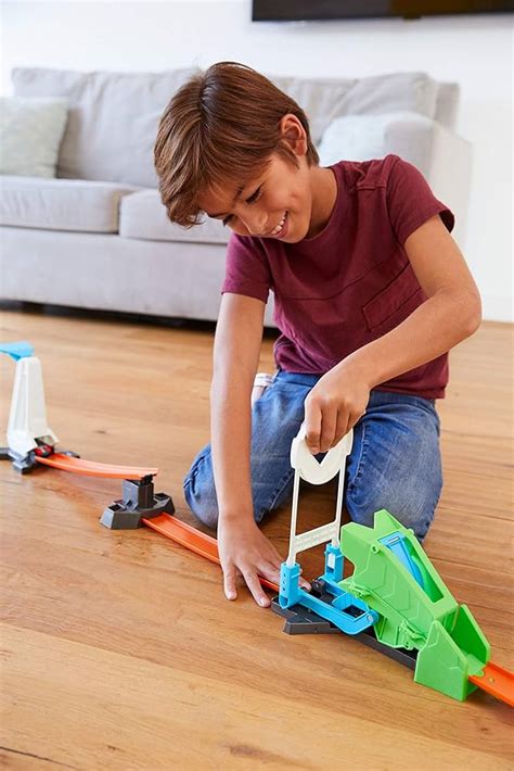 Hot Wheels Track Builder Toxic Super Jump Playset
