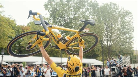 Jonas Vingegaards Bike A Custom Yellow Cervelo S5 For The Tour