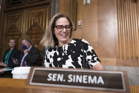 Independent Sen Kyrsten Sinema Of Arizona Says She Wont Seek