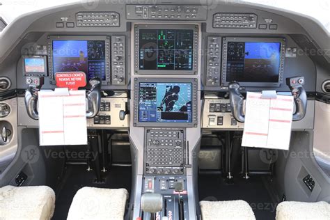 Cockpit of an Airplane 10295151 Stock Photo at Vecteezy