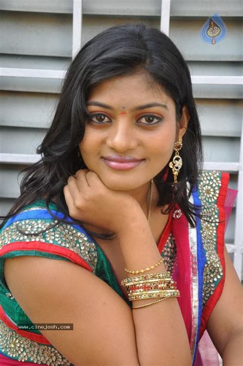 Sowmya New Hot Stills Photo 24 Of 66
