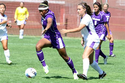 Womens Soccer Earns First Win Of Fall California Lutheran University