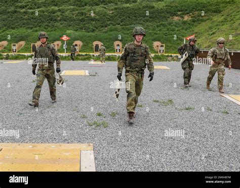 Camp Bondsteel Kosovo Us Army Soldiers Assigned To Kosovo Forces