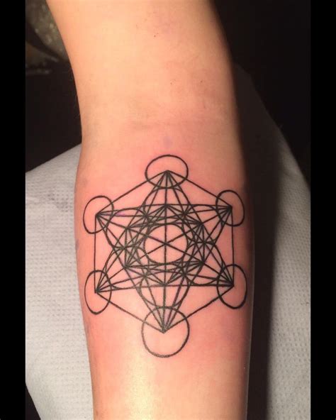 Best Metatron Cube Tattoo Ideas That Will Blow Your Mind