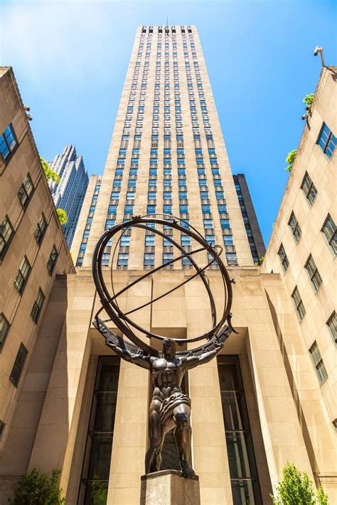 Atlas Statue, New York editorial stock photo. Image of tourist - 190396318