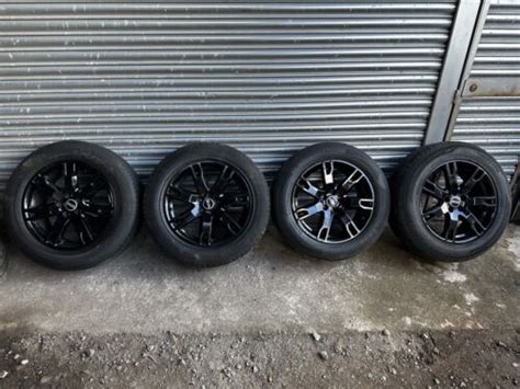 Range Rover Evoque Alloy Wheels In Gloss Black Mint With Tyres Set