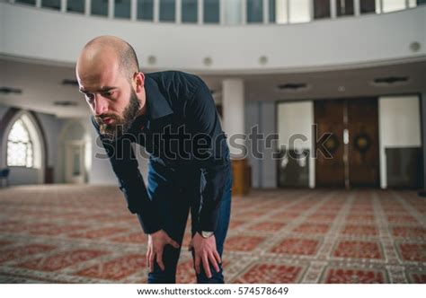 Muslim Bowing Prayer Stock Photo 574578649 | Shutterstock