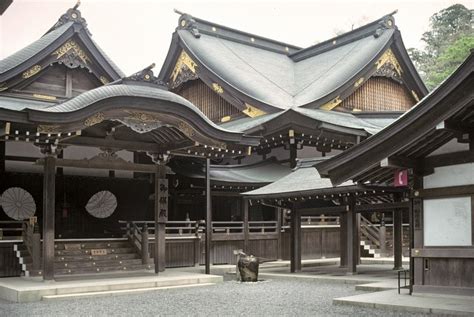 A History of Natural Balance in Japanese Shinto Architecture