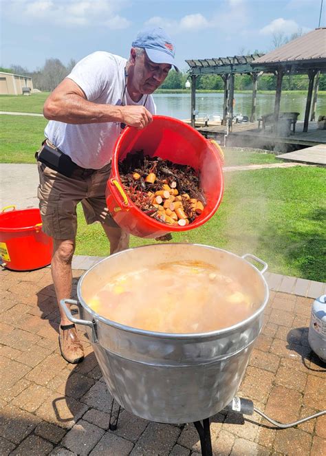 Louisiana Crawfish Boil - Barefeet in the Kitchen