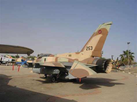 The Kfir's Lair - IAF F-16I Sufa Walkaround