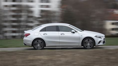 Mercedes A E Limousine Im Test Technische Daten Auto Motor Und