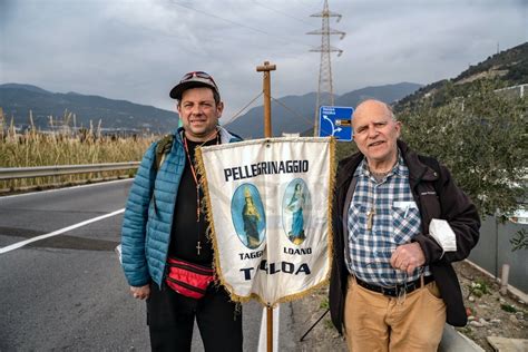 A Piedi Da Loano A Taggia Per La Festa Della Madonna Miracolosa La