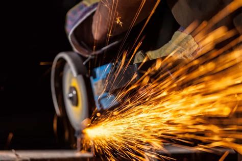 How to Use an Angle Grinder to Cut Metal - Tools n Goods