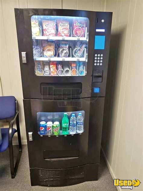 Seaga SM23 Combo Seaga Snack Soda Vending Machine For Sale In Ohio