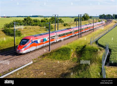 Frecciarossa 1000 treno ad alta velocità immagini e fotografie stock ad