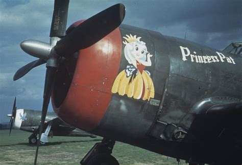 50 Color Vintage Photographs That Capture Amazing Nose Art Painted On