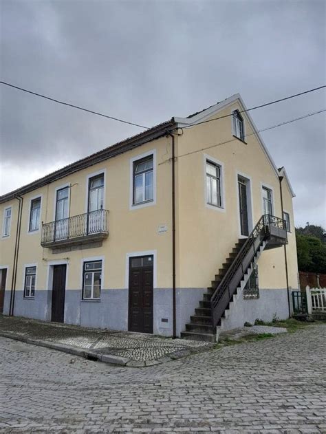 Casa ou moradia à venda em Currelos Carregal do Sal idealista