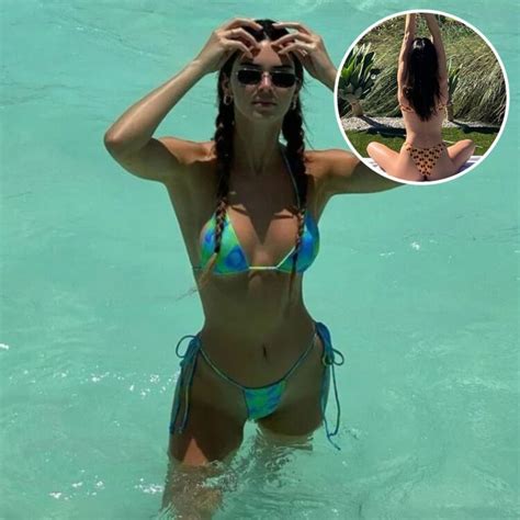 7 Hot Sexy Kendall Mariah Bikini Pics