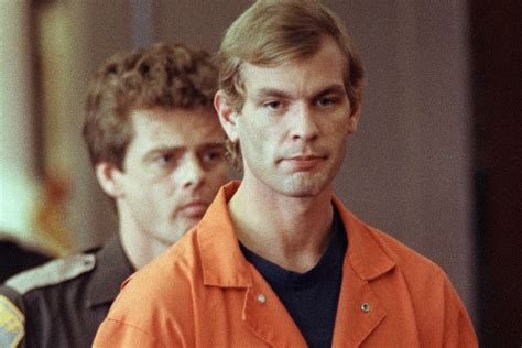 The Untold Story Behind Jeffrey Dahmer's Most Infamous Crime Scene Photos - rew5wnn