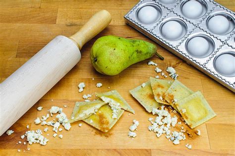 Pear And Gorgonzola Ravioli Link Food Recipe Pear And