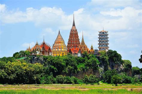 Wat Tham Sua (Tiger Cave Temple), Kanchanaburi | Idaytrip