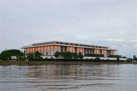 The Need-to-Know Guide to the Kennedy Center | Washington.org