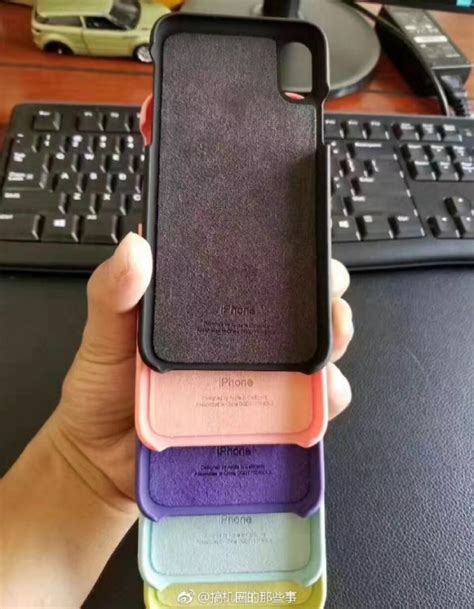 Возможные официальные чехлы для iPhone 8 засветились на фото - MegaObzor