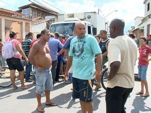 G1 Protesto termina após promessa de prefeitura em Cariacica ES