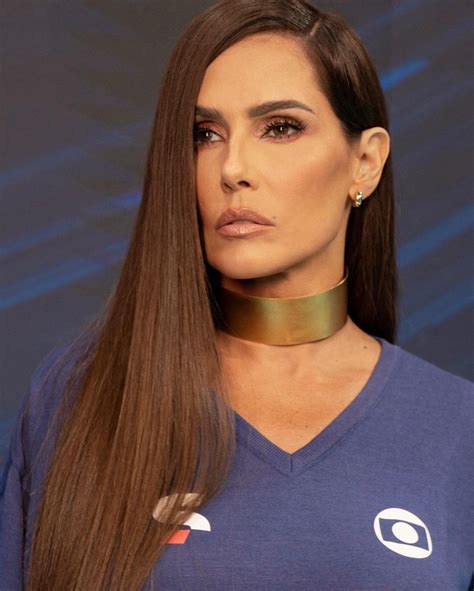 Deborah Secco Recebe Apoio De Famosas Ap S Receber Cr Ticas Por