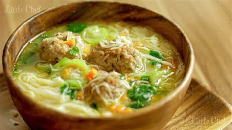 Hearty And Comforting Misua Soup With Meatballs | LittleChef Asia