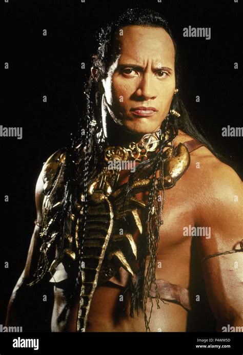 Dwayne johnson the mummy returns hi-res stock photography and images ...