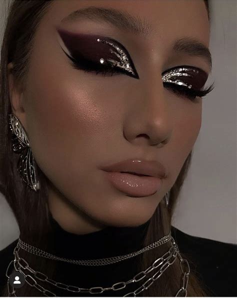 Pin By Lucas Diego On Makeup In 2024 Rock Makeup Seductive Makeup Eye Makeup