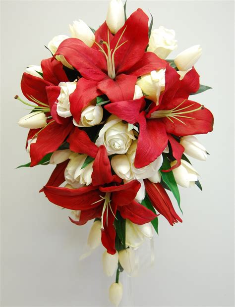 Pin on Red wedding bouquet flowers