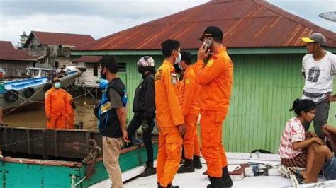 Kepergok Jarah Tongkang Batu Bara 6 ABK Kapal Klotok Nekat Terjun Ke