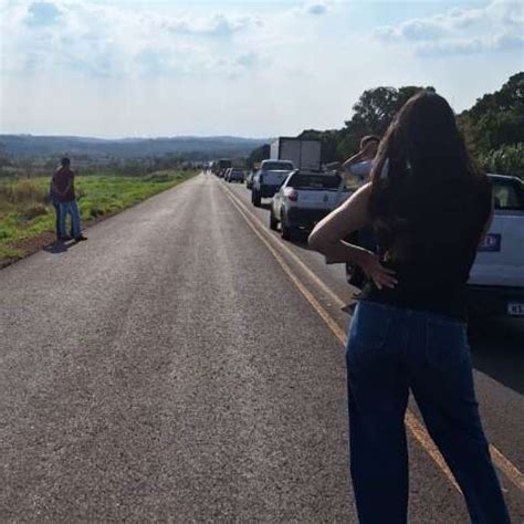 Protesto De Ind Genas Fecha Rodovia Contra O Marco Temporal Interior