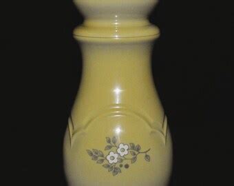 RARE VINTAGE Pfaltzgraff Heirloom Lotion Dispenser Pattern Retired 2005