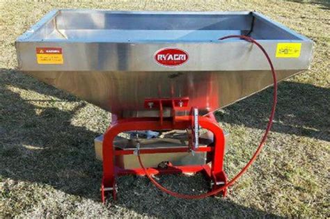 600l Fertilizer Spreader 3 Point Spreaders Spreaders For Sale In Mpumalanga R 16000 On Agrimag