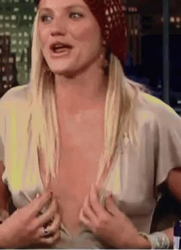 Celeb Gifs ShesFreaky