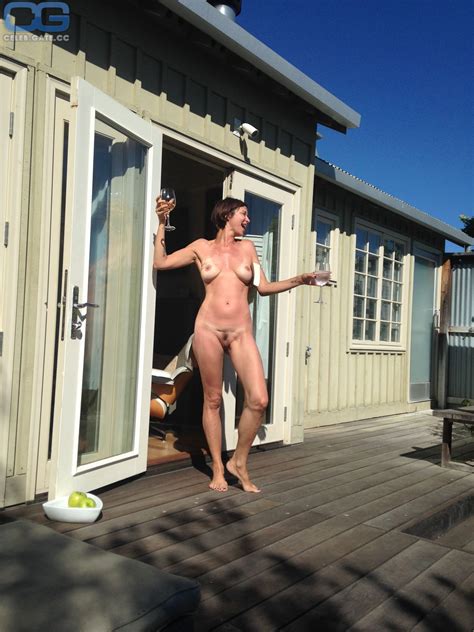 Catherine Bell Nude Pictures Onlyfans Leaks Playboy Photos Sex Scene Uncensored